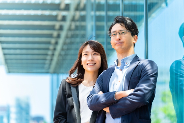 男女のビジネスマン